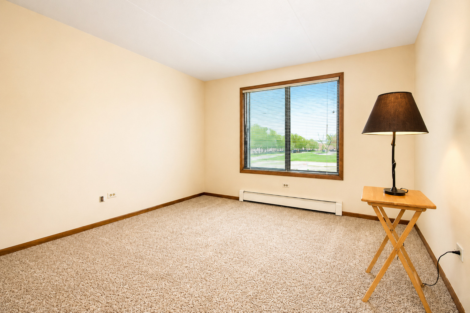 5447 W Lawrence Avenue #203, Chicago, IL 60630