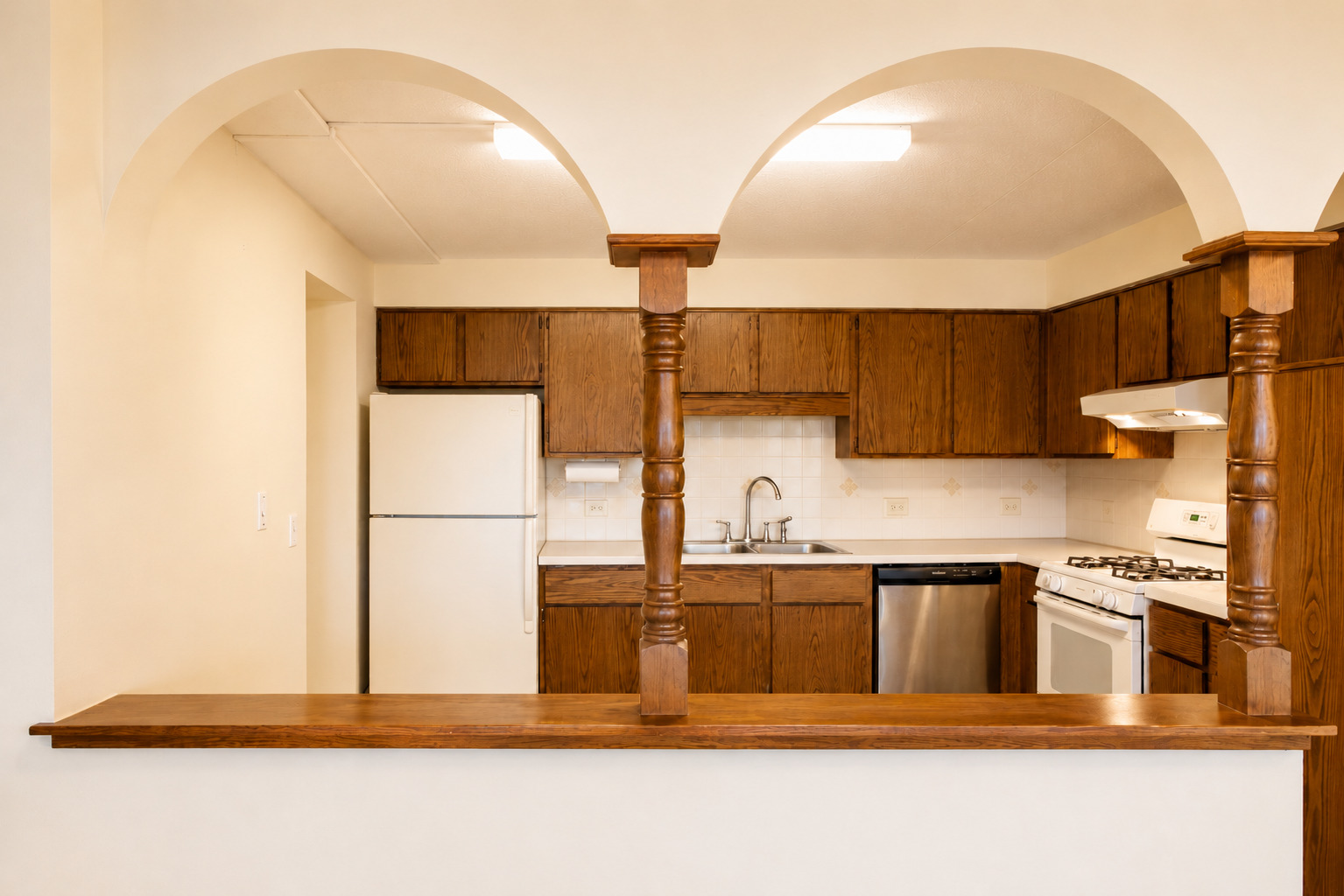 5447 W Lawrence Avenue #203, Chicago, IL 60630
