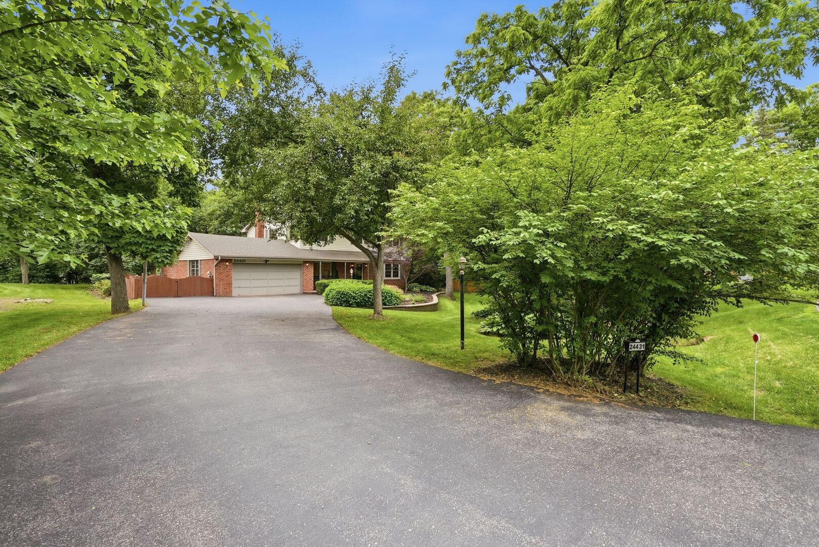 24431 W Lancelot Lane, Joliet, IL 60404