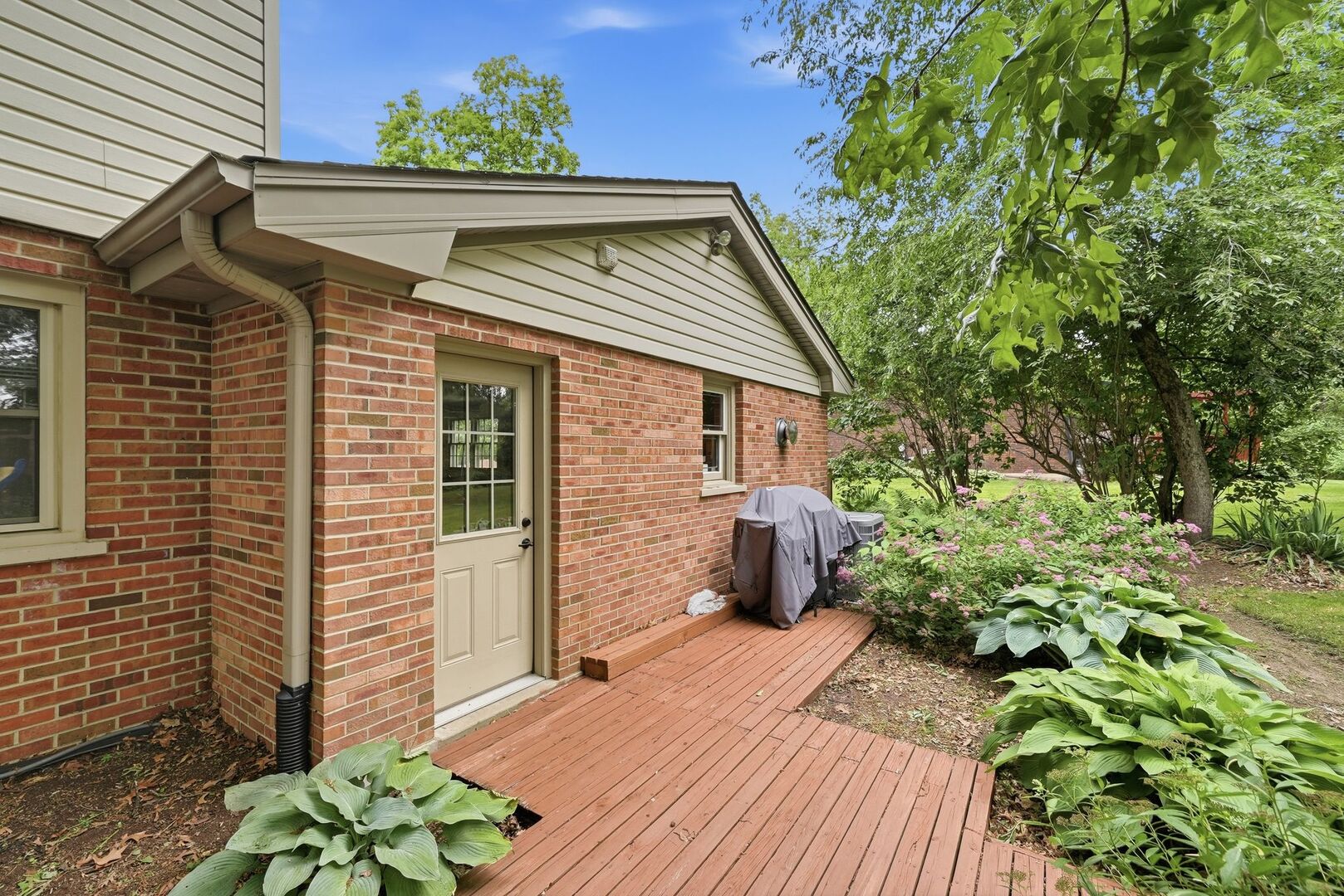 24431 W Lancelot Lane, Joliet, IL 60404