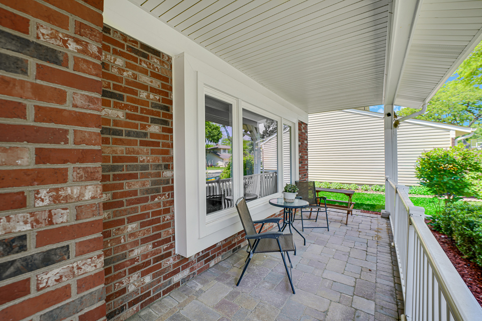 459 Sussex Court, Buffalo Grove, IL 60089
