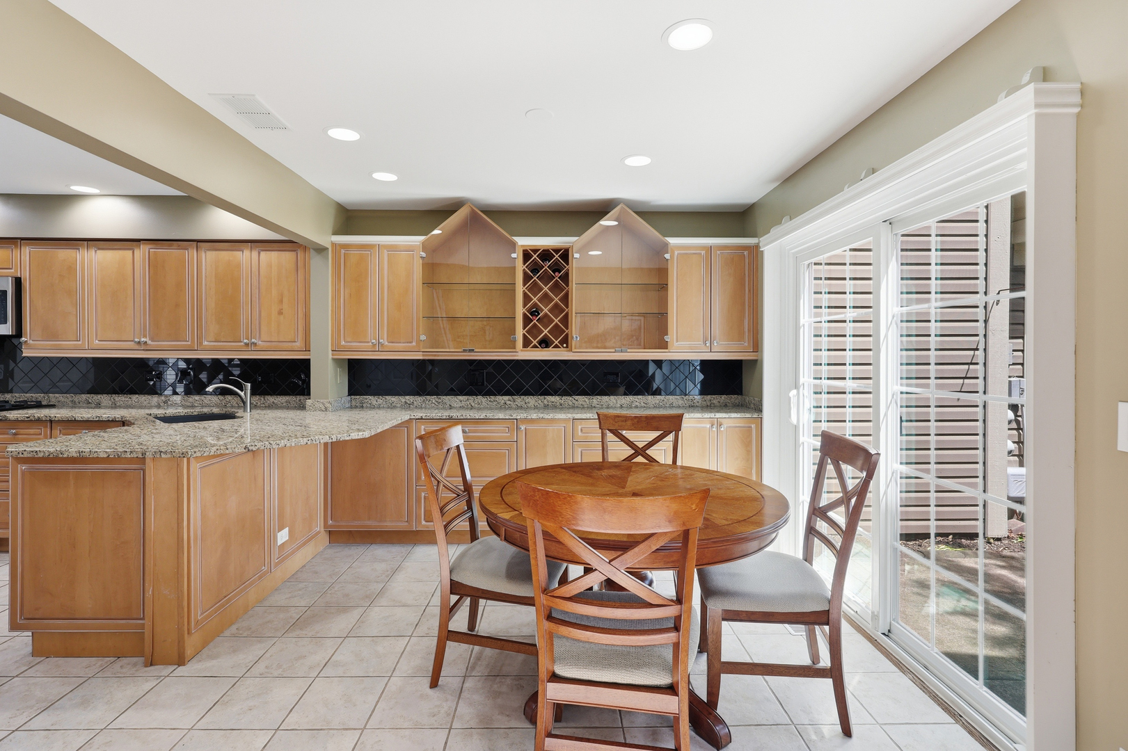 702 Clover Hill Court, Elk Grove Village, IL 60007