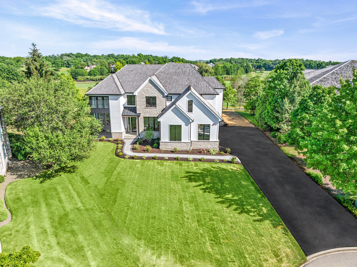 28920 N Niblick Knoll Court, Mundelein, IL 60060