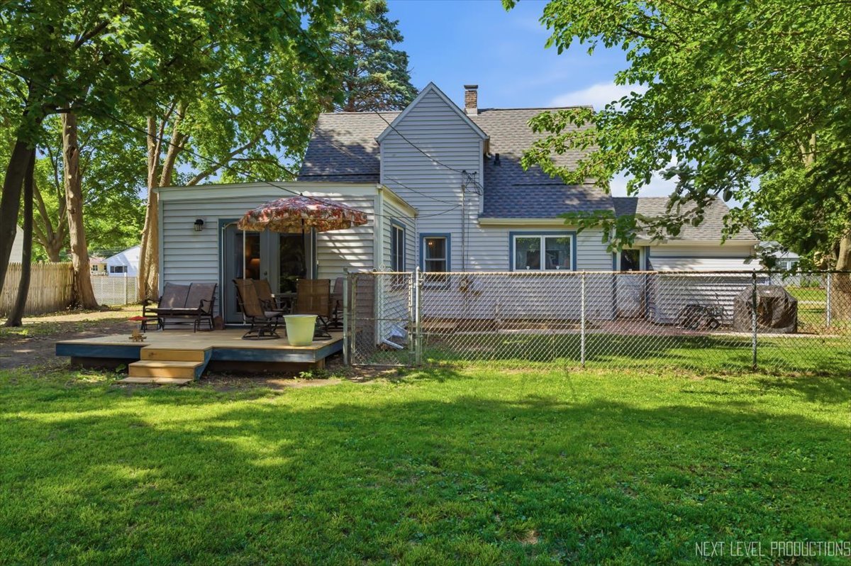 356 Lakelawn Boulevard, Aurora, IL 60506
