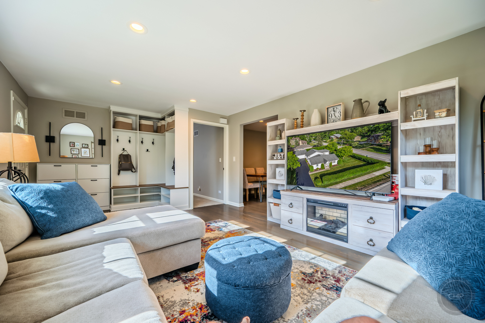 5009 Columbia Avenue, Lisle, IL 60532