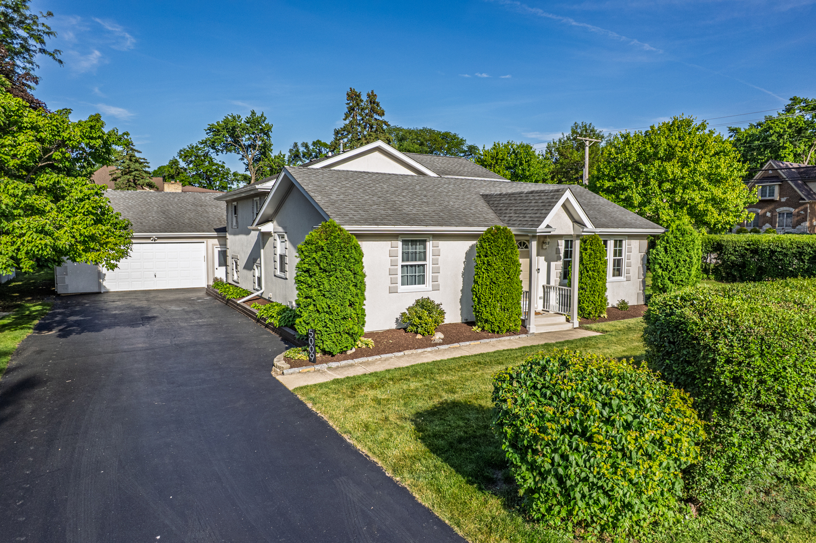 5009 Columbia Avenue, Lisle, IL 60532
