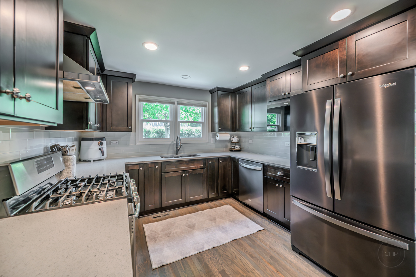 5009 Columbia Avenue, Lisle, IL 60532
