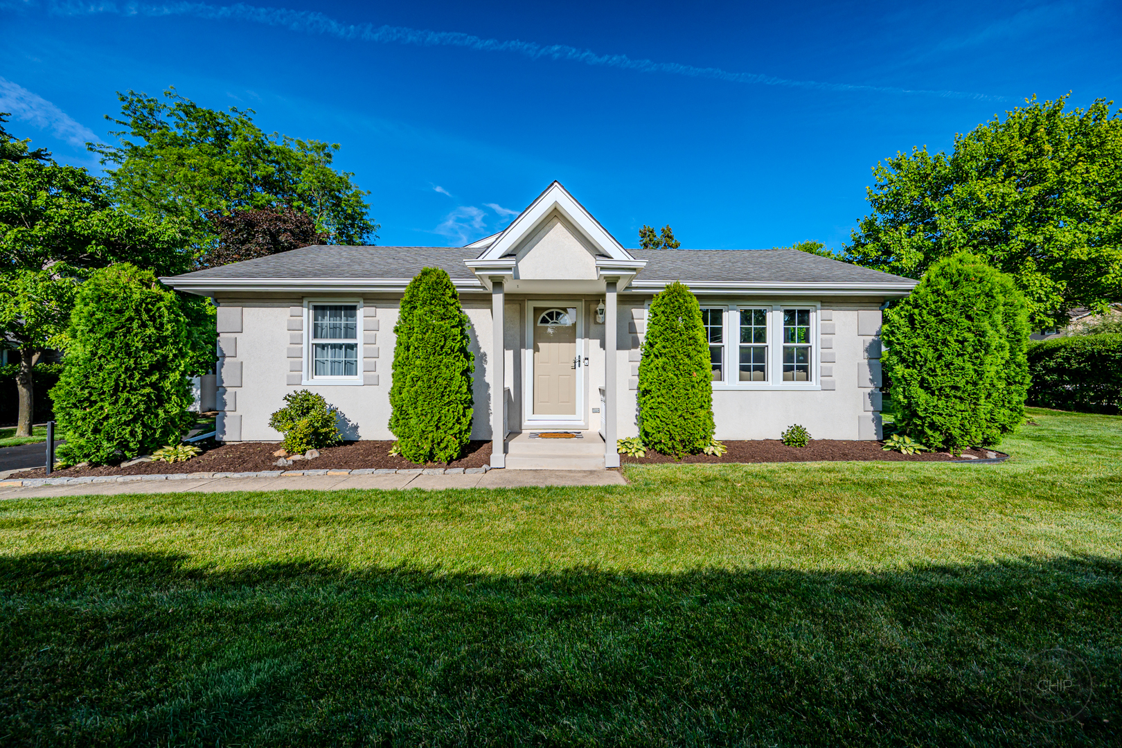 5009 Columbia Avenue, Lisle, IL 60532