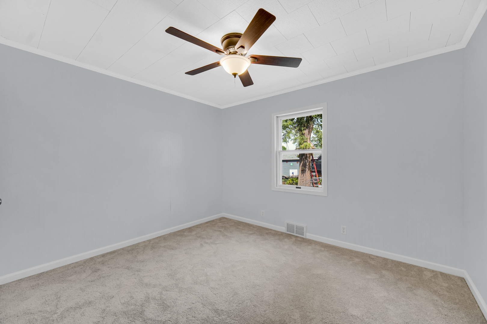 127 E 4th Avenue, New Lenox, IL 60451