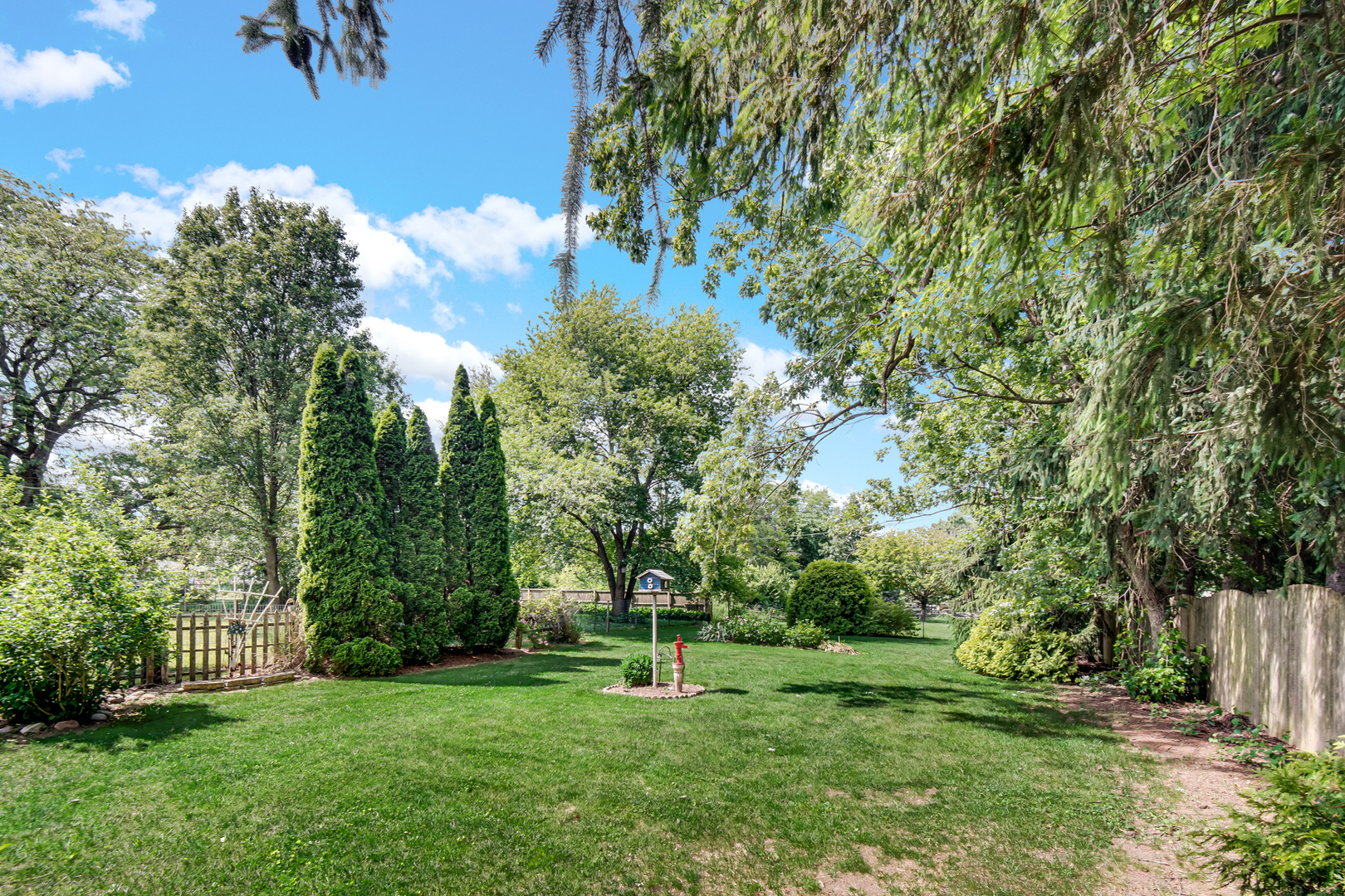 127 E 4th Avenue, New Lenox, IL 60451