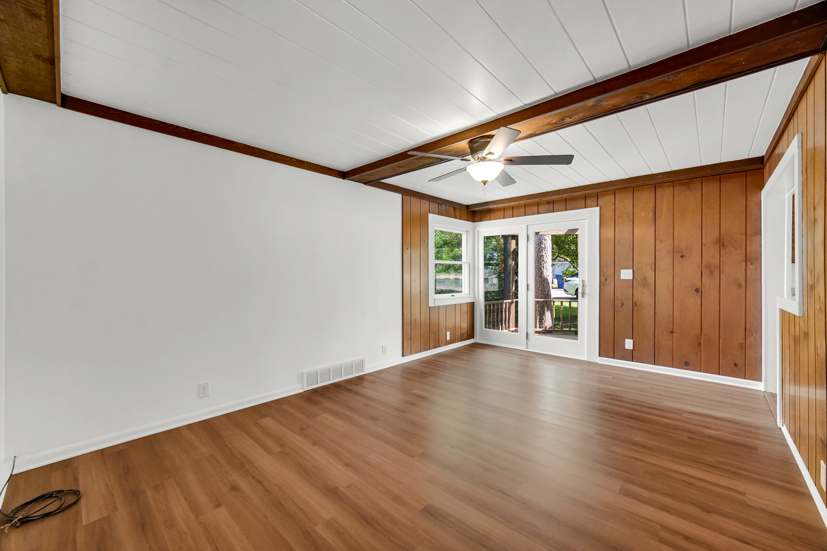 127 E 4th Avenue, New Lenox, IL 60451