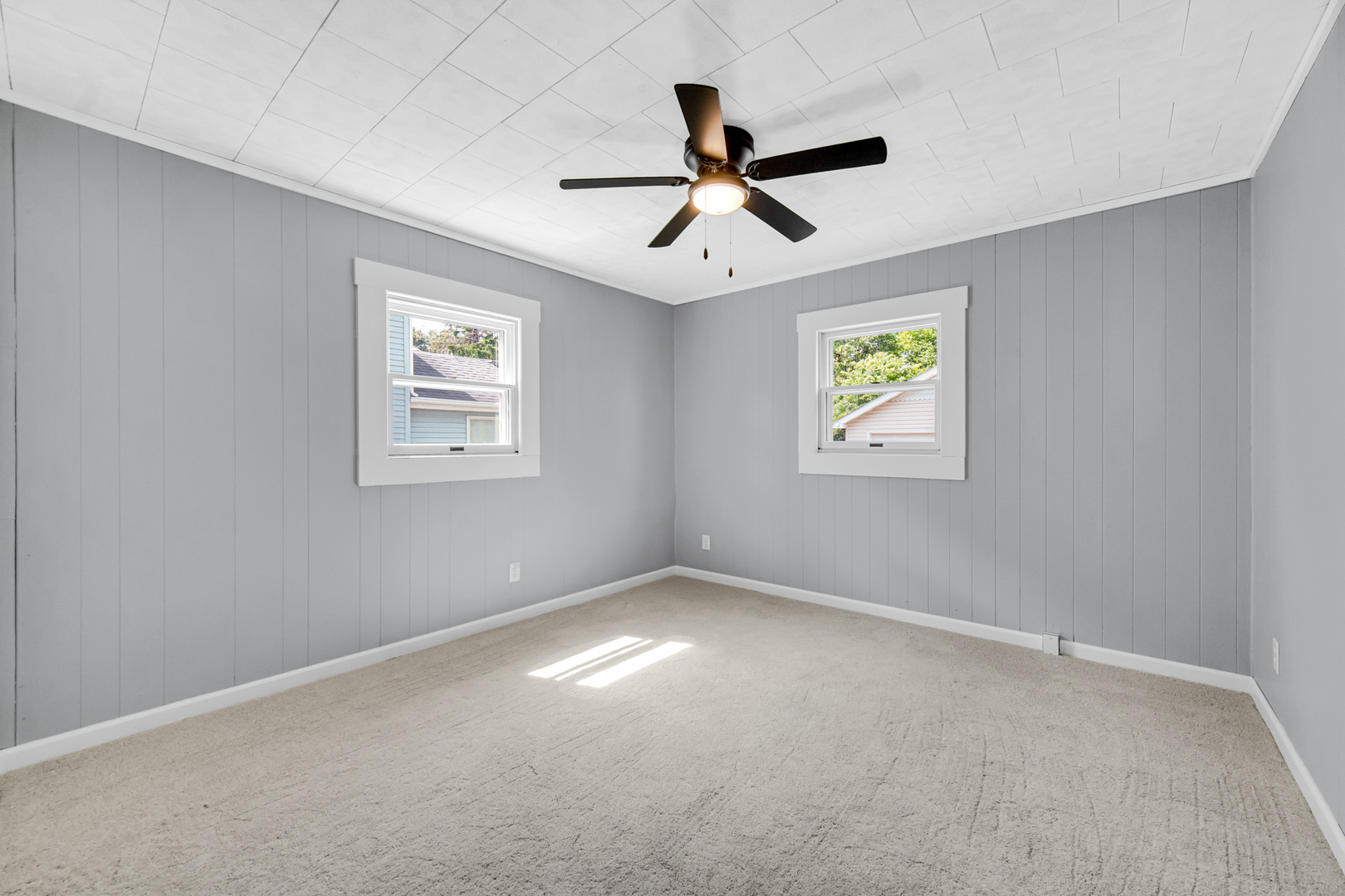 127 E 4th Avenue, New Lenox, IL 60451