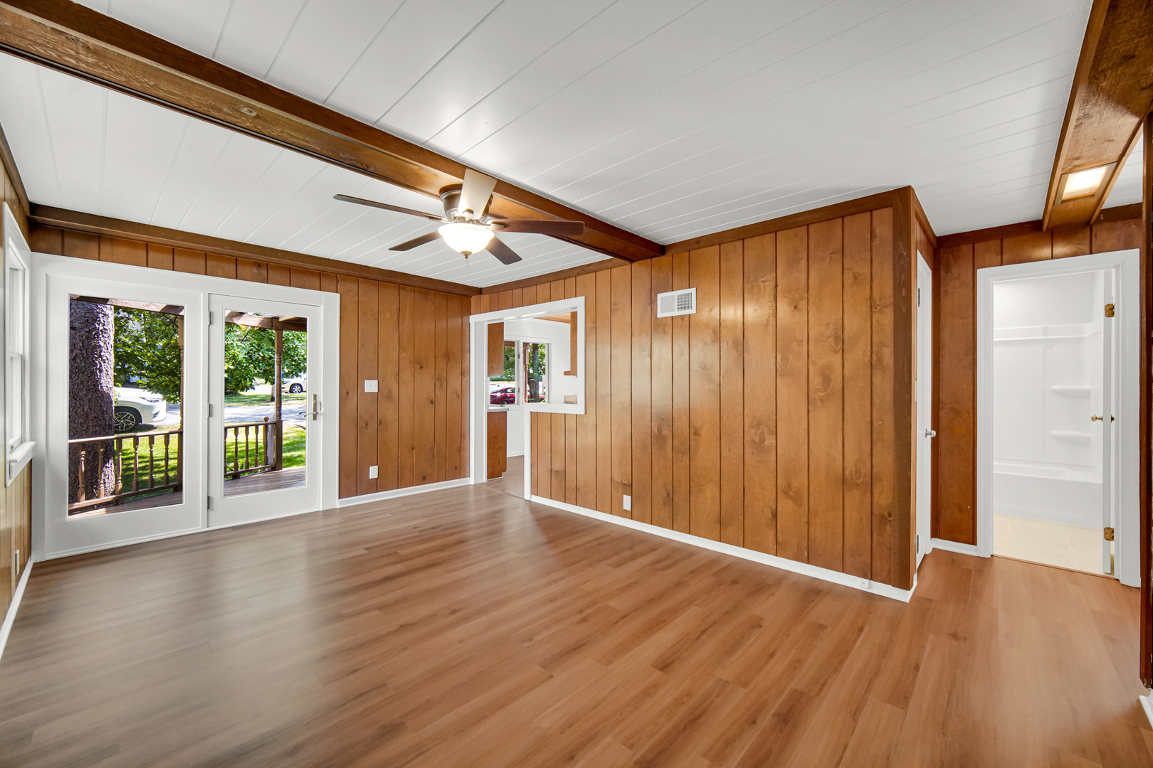 127 E 4th Avenue, New Lenox, IL 60451