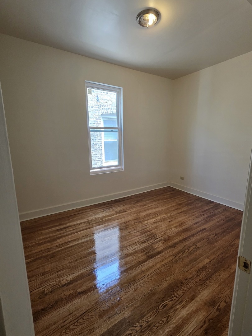 7250 S King Drive, Chicago, IL 60619