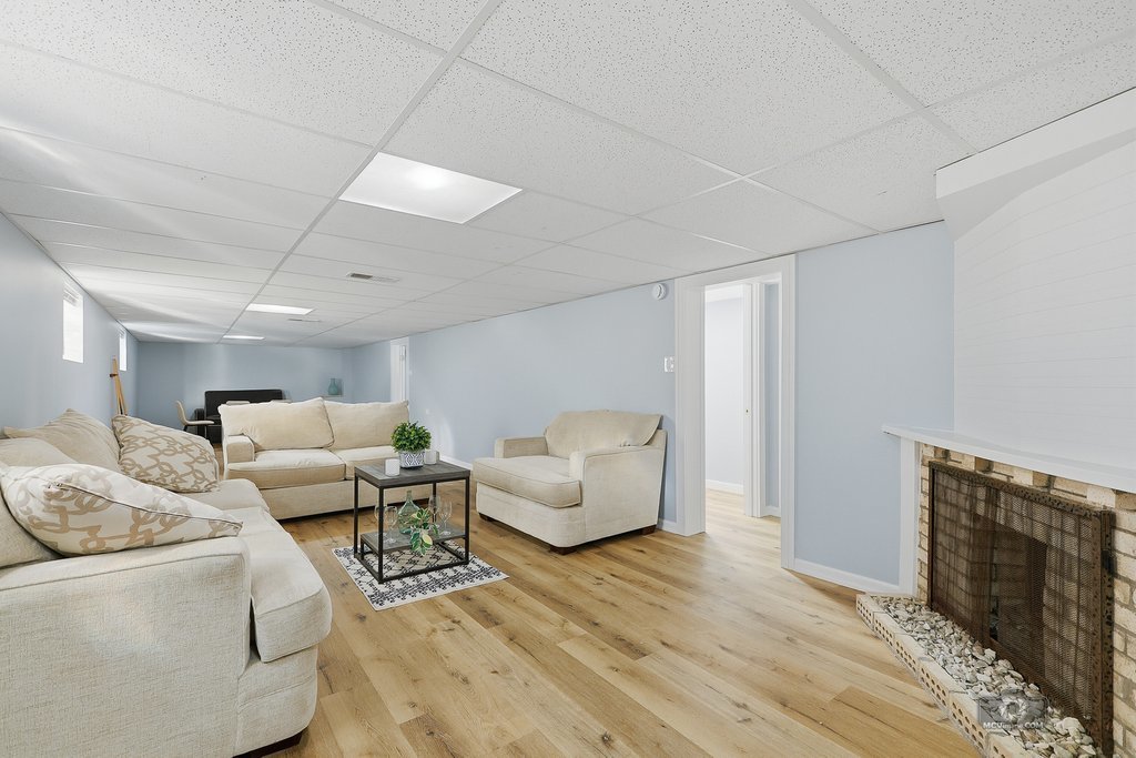394 Calhoun Avenue, Calumet City, IL 60409