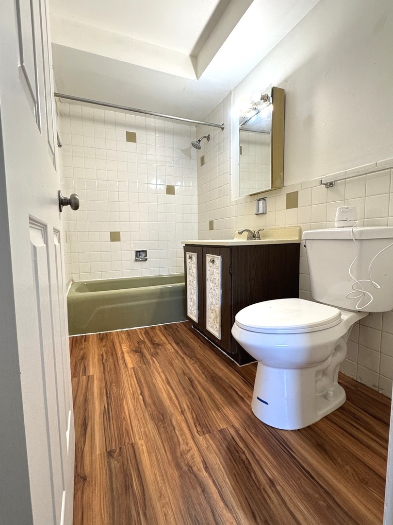7432 W Washington Street #604, Forest Park, IL 60130