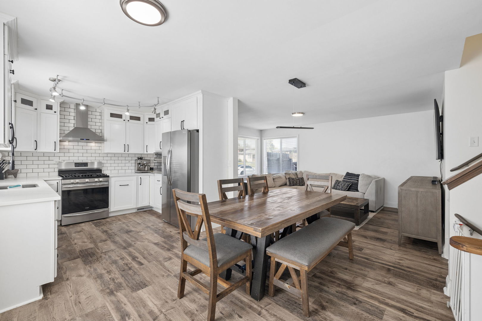 4343 Henry Street, Oak Forest, IL 60452