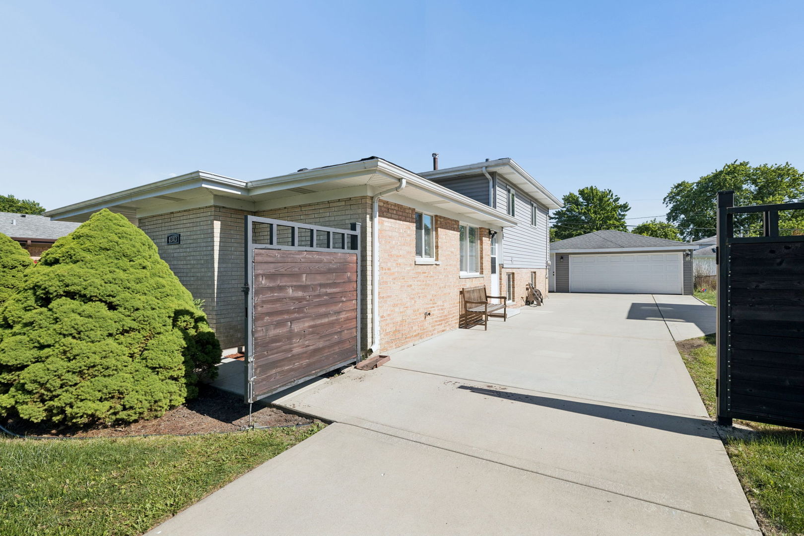 4343 Henry Street, Oak Forest, IL 60452