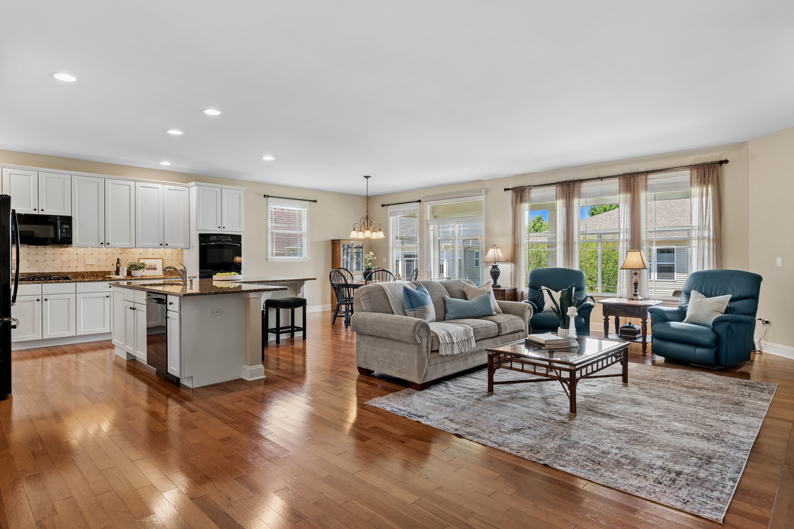 2807 Edgebrook Court, Naperville, IL 60564