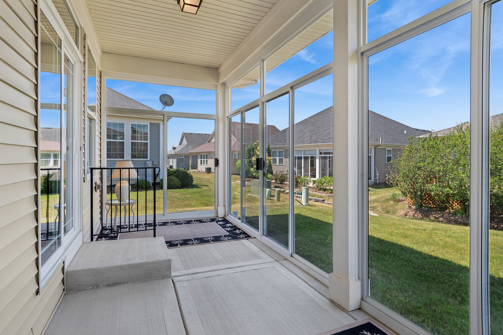 2807 Edgebrook Court, Naperville, IL 60564