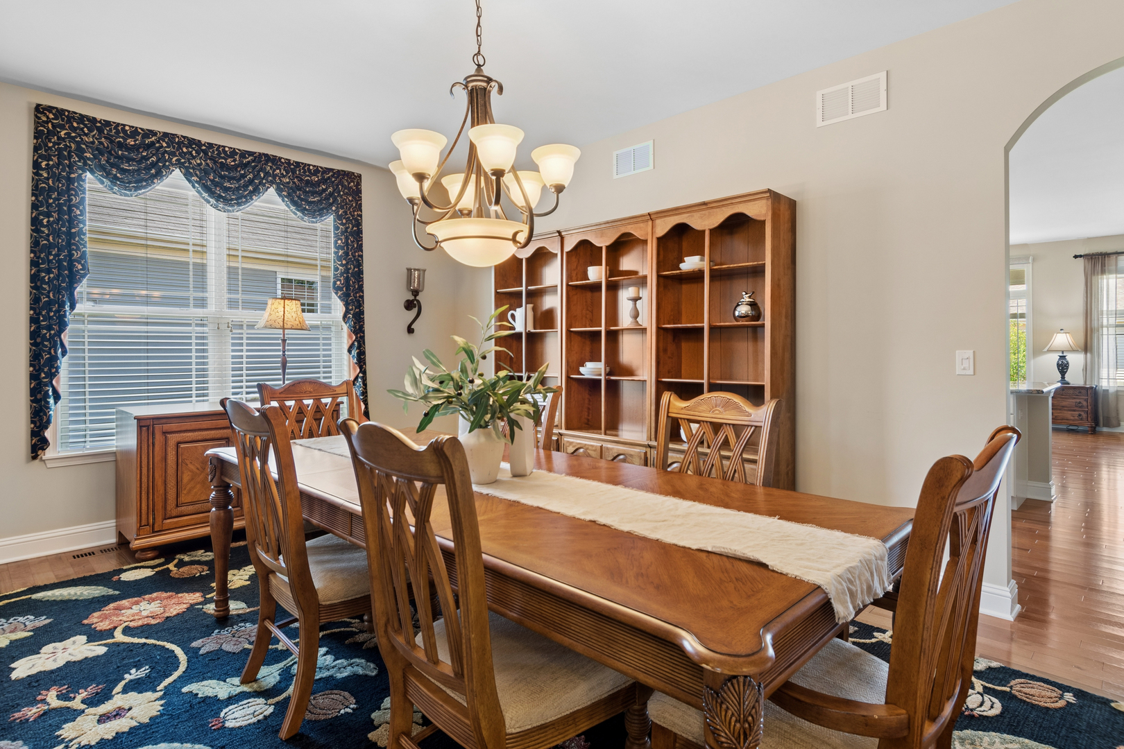 2807 Edgebrook Court, Naperville, IL 60564