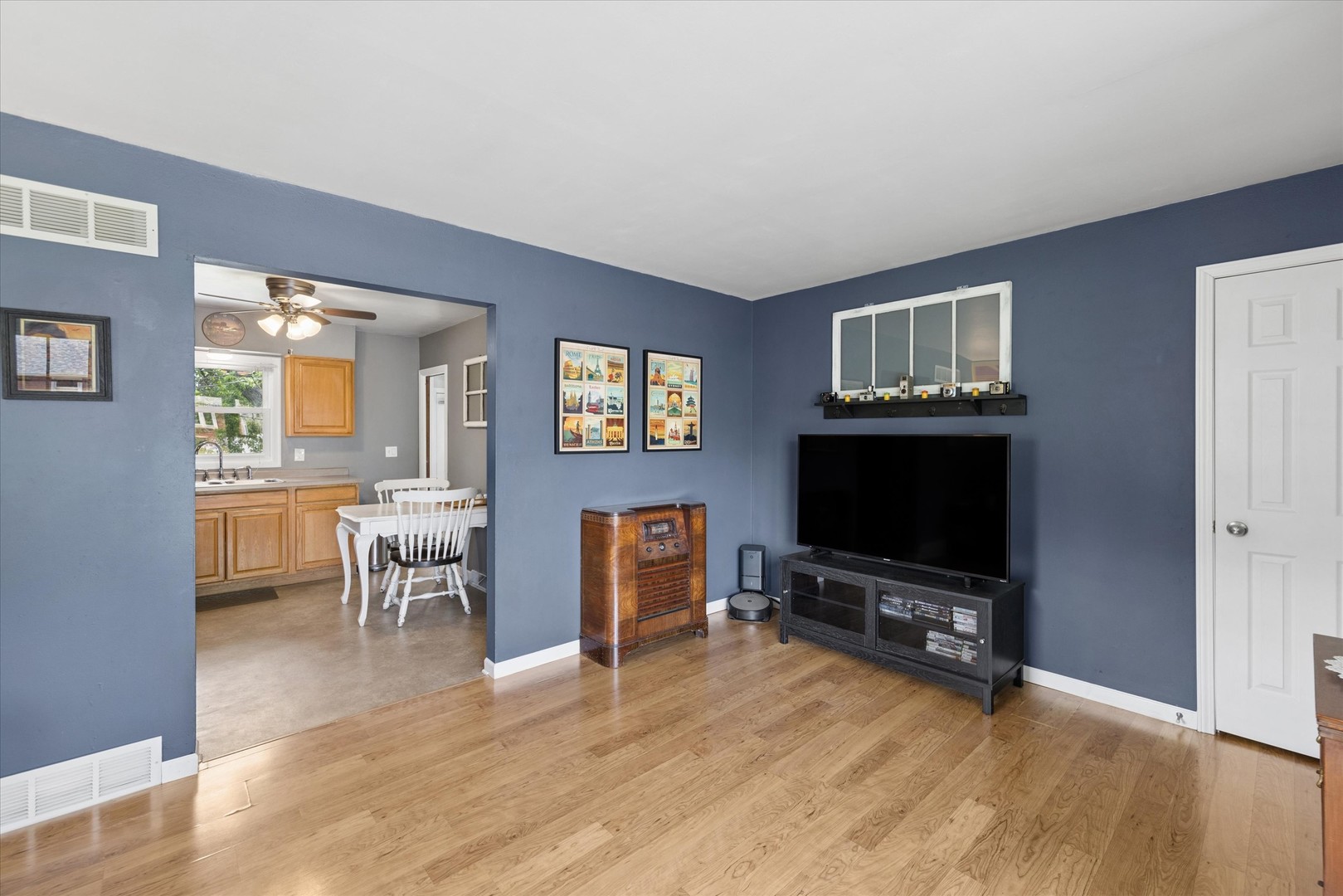221 Koch Drive, Genoa, IL 60135