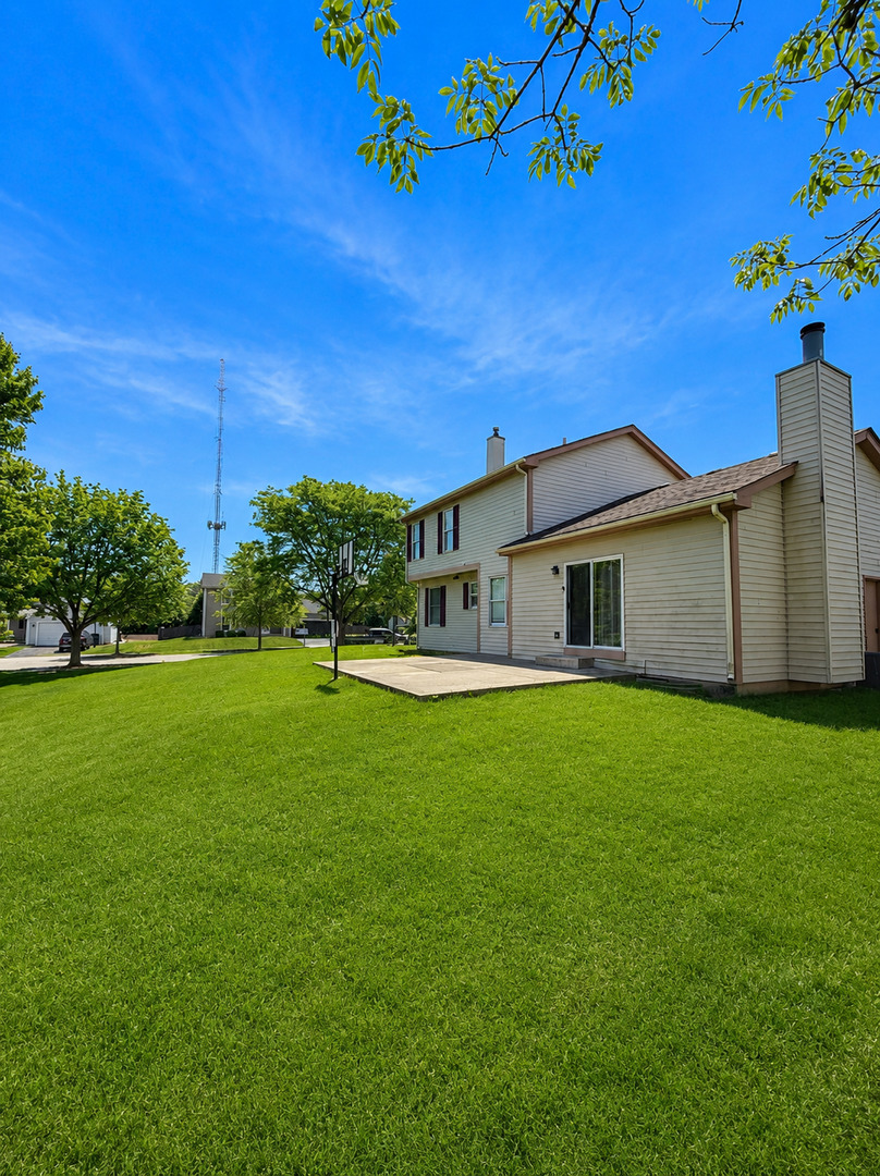 1610 Hartley Drive, Algonquin, IL 60102