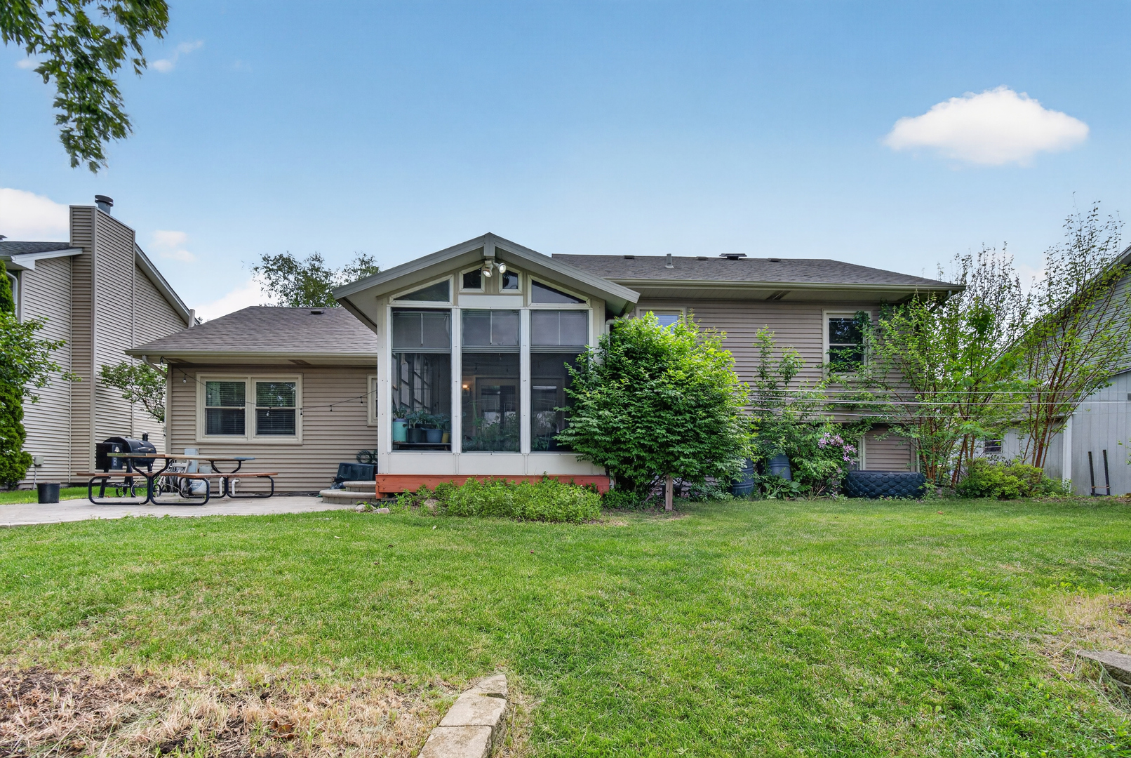 1389 Valayna Drive, Aurora, IL 60504