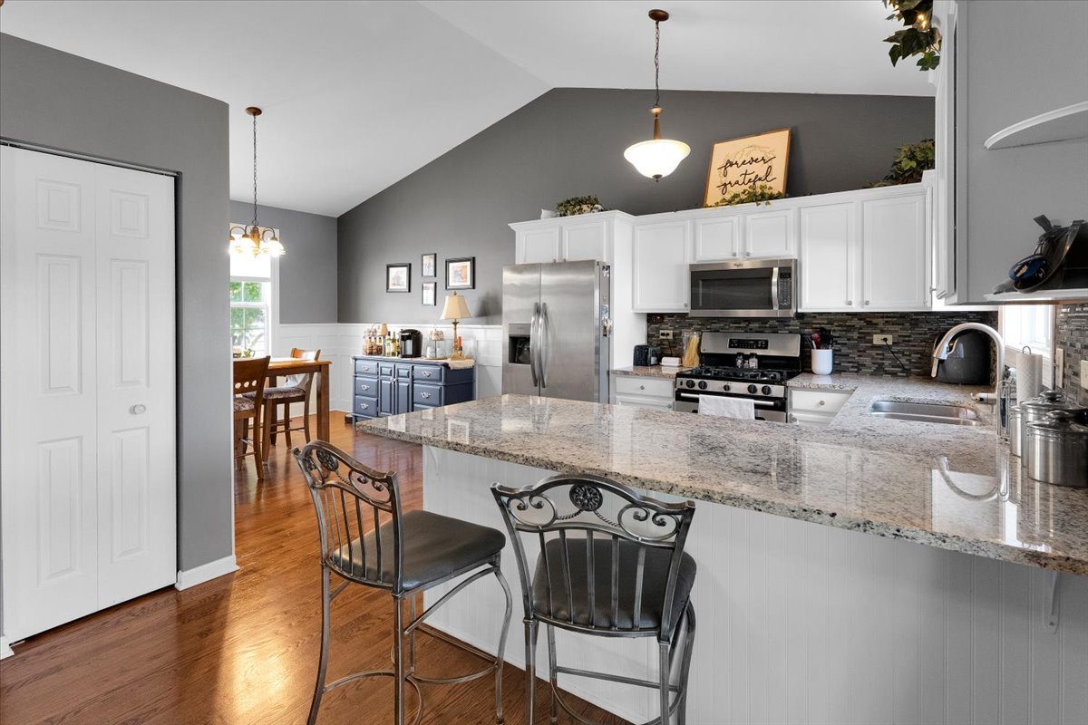 1410 Martin Court, Plainfield, IL 60586