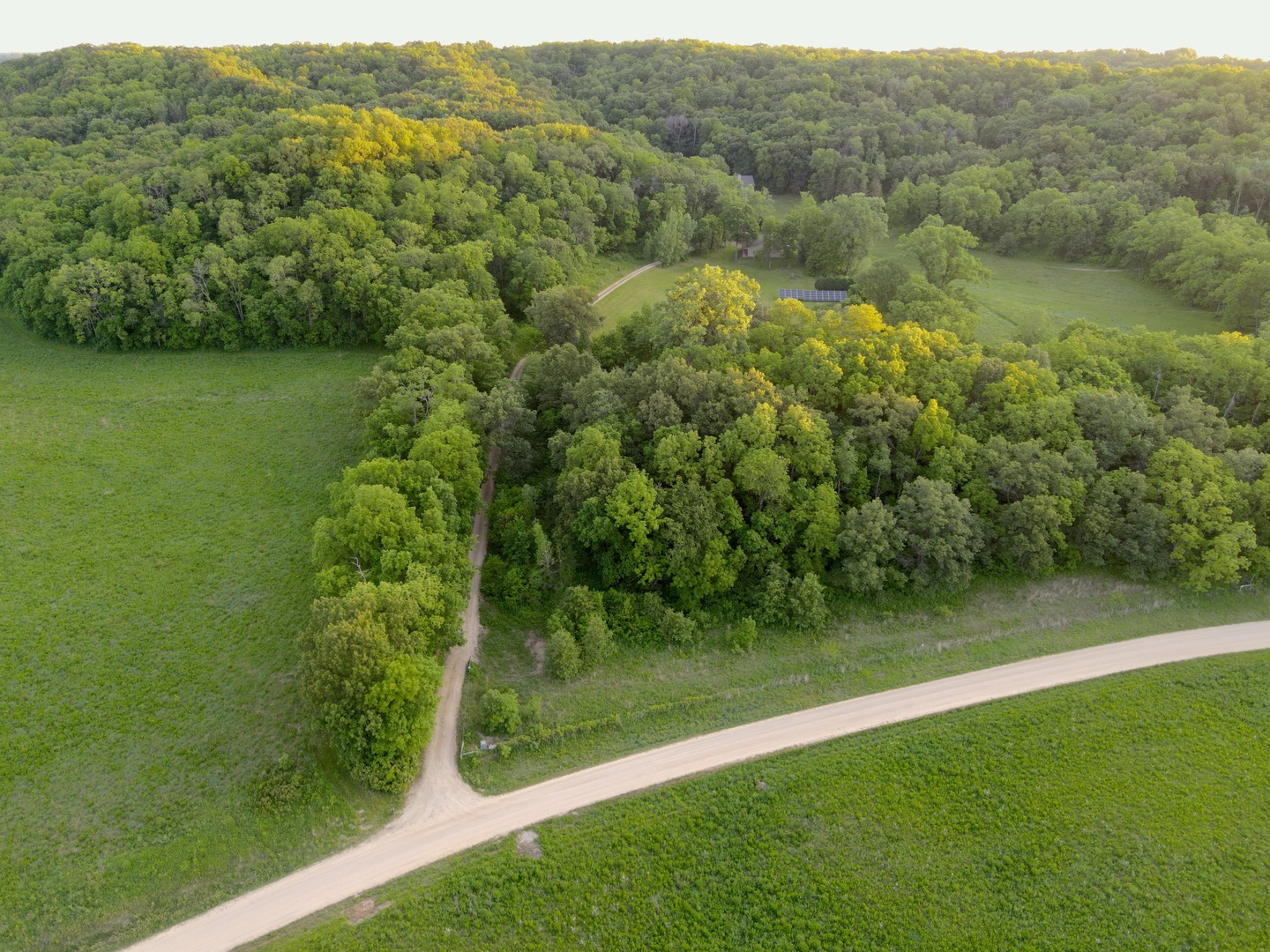 9496 S Hanover Hill Road, Hanover, IL 61041