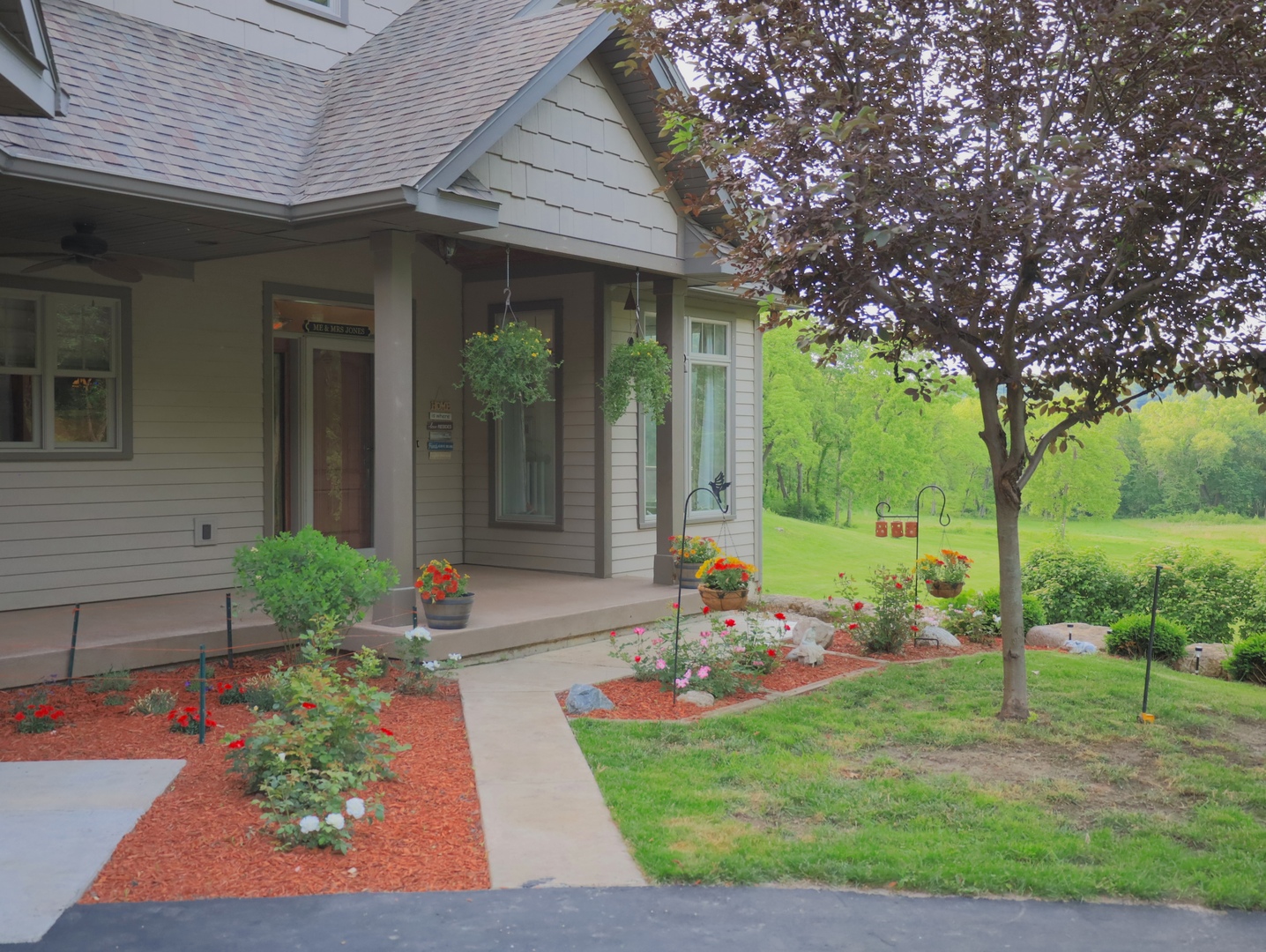 9496 S Hanover Hill Road, Hanover, IL 61041