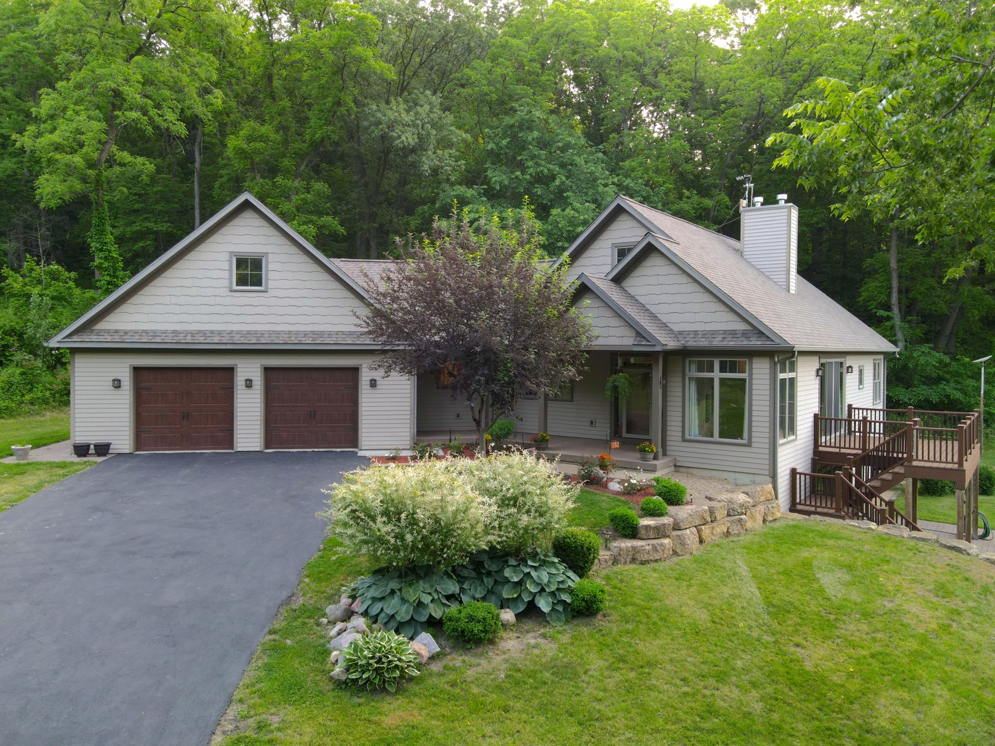 9496 S Hanover Hill Road, Hanover, IL 61041