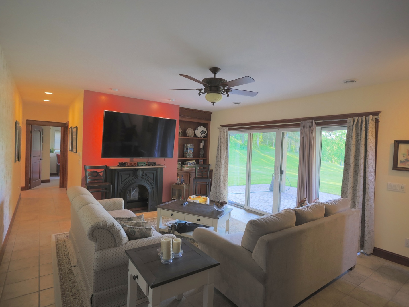 9496 S Hanover Hill Road, Hanover, IL 61041