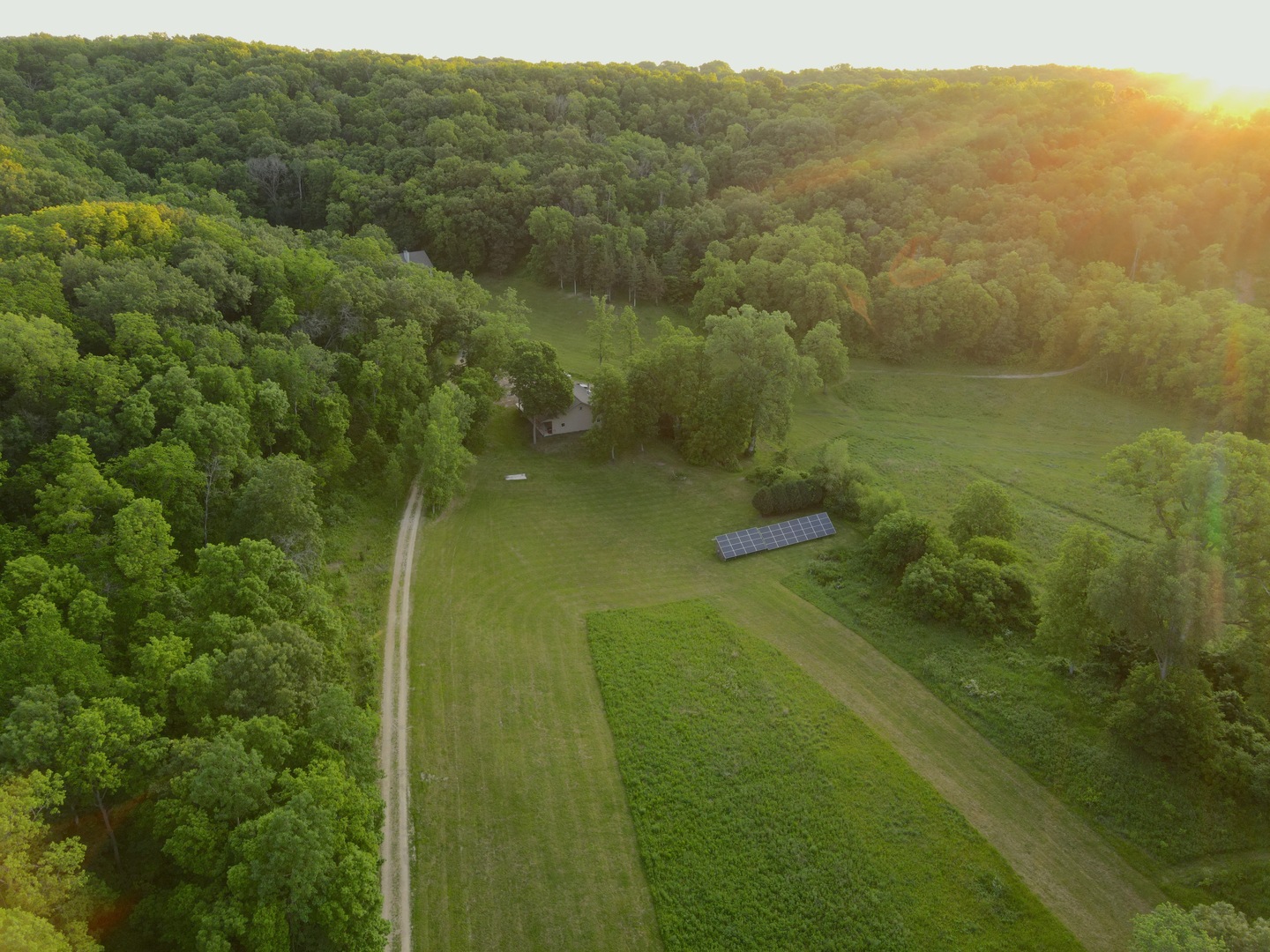 9496 S Hanover Hill Road, Hanover, IL 61041