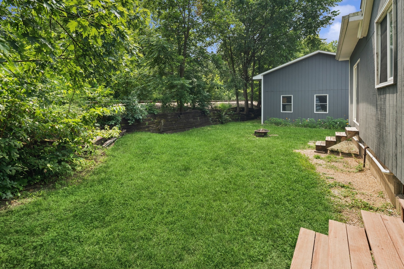 34 N Adams Street, Oswego, IL 60543