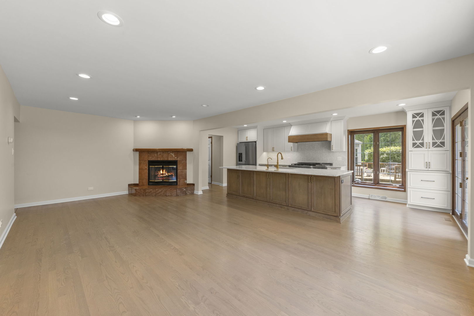 2717 Rolling Meadows Drive, Naperville, IL 60564