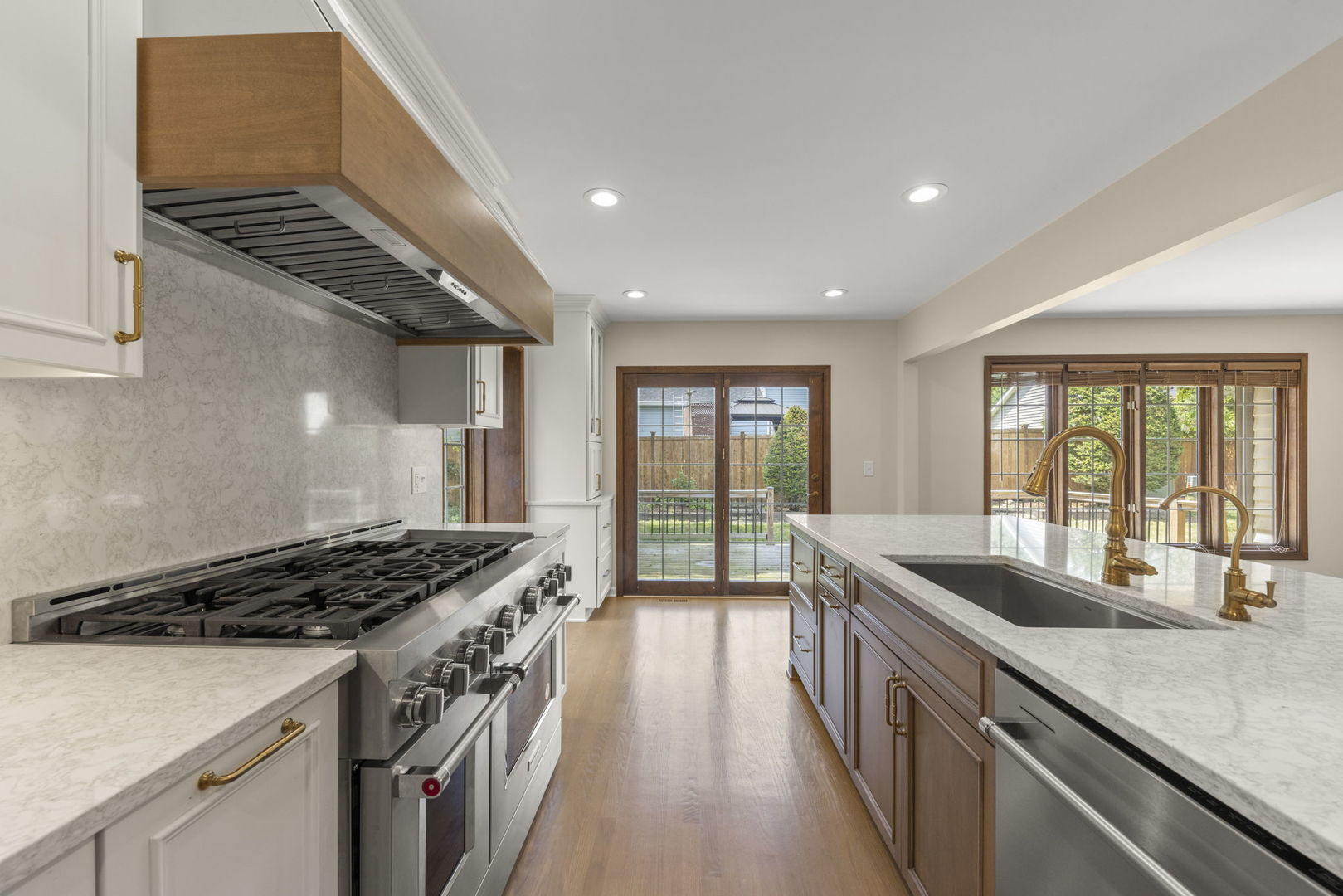 2717 Rolling Meadows Drive, Naperville, IL 60564