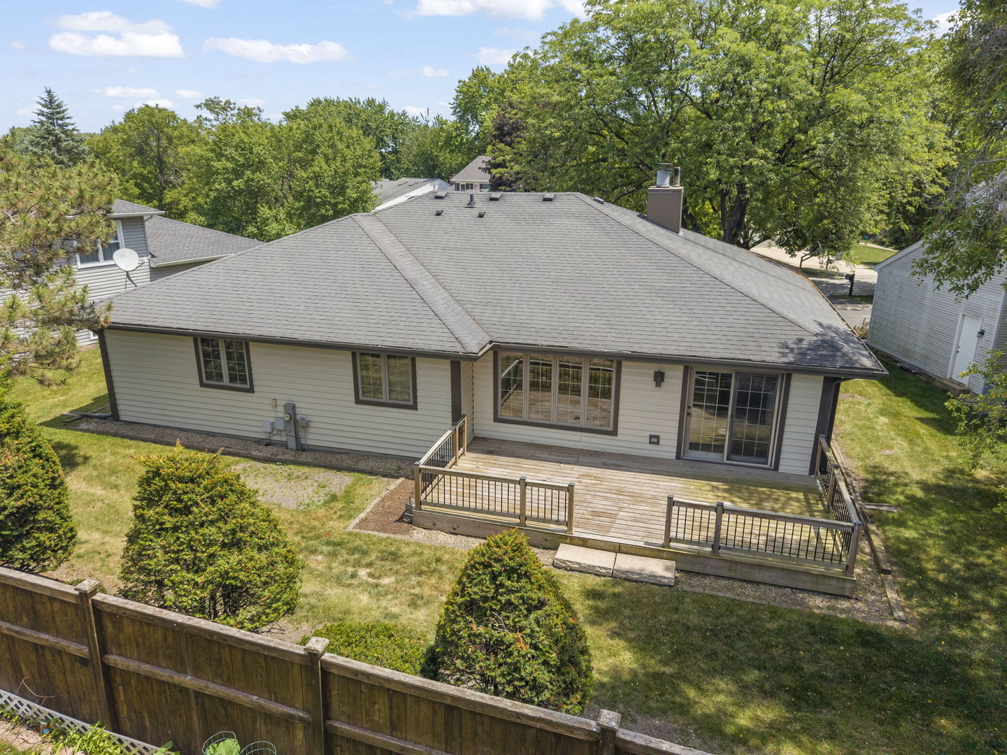 2717 Rolling Meadows Drive, Naperville, IL 60564
