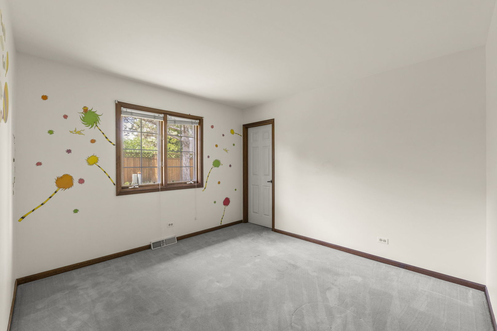 2717 Rolling Meadows Drive, Naperville, IL 60564
