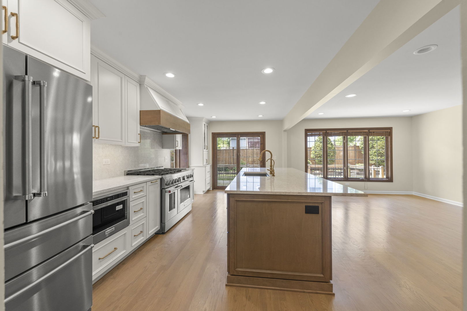 2717 Rolling Meadows Drive, Naperville, IL 60564