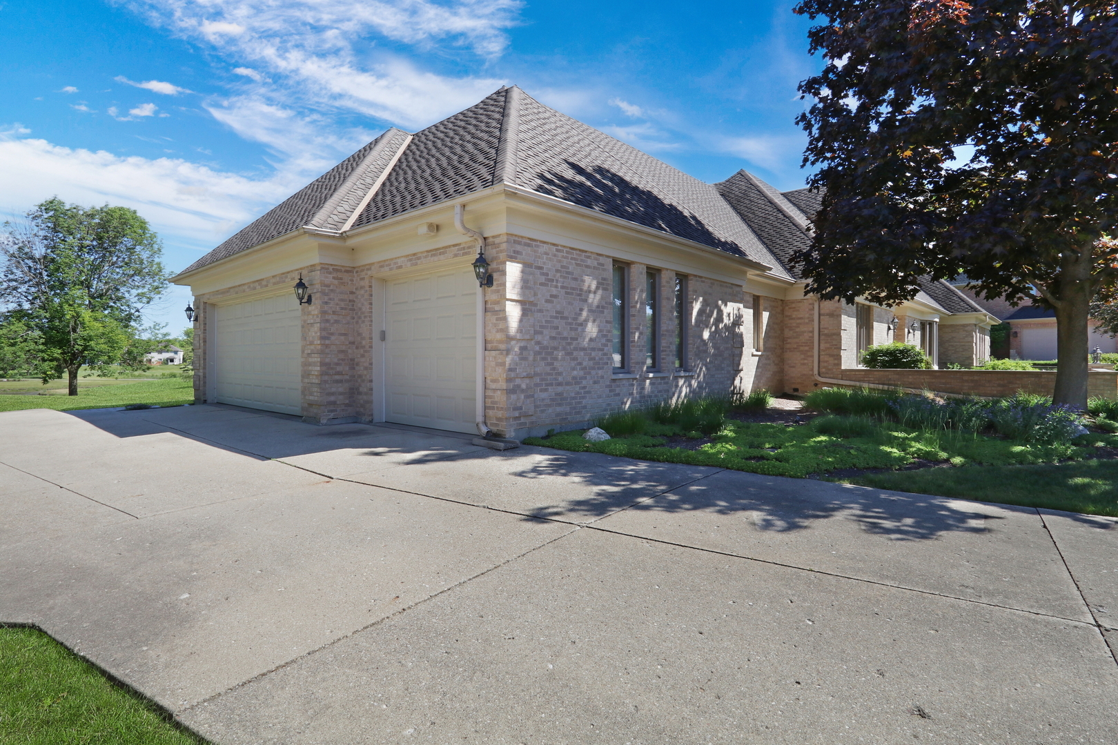 3011 Cyprus Court, Buffalo Grove, IL 60089