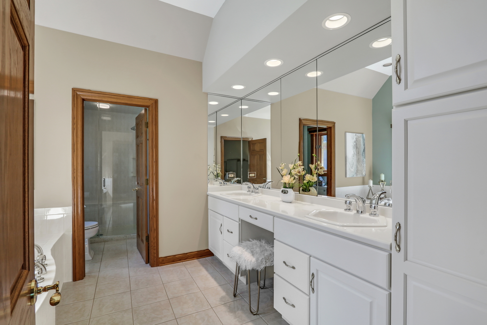 3011 Cyprus Court, Buffalo Grove, IL 60089