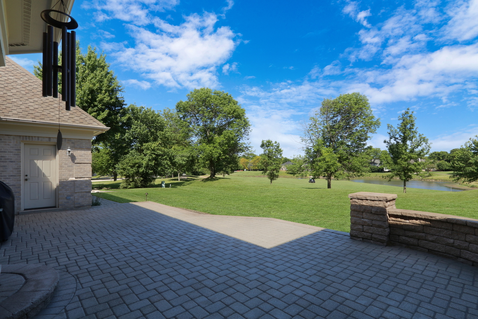 3011 Cyprus Court, Buffalo Grove, IL 60089