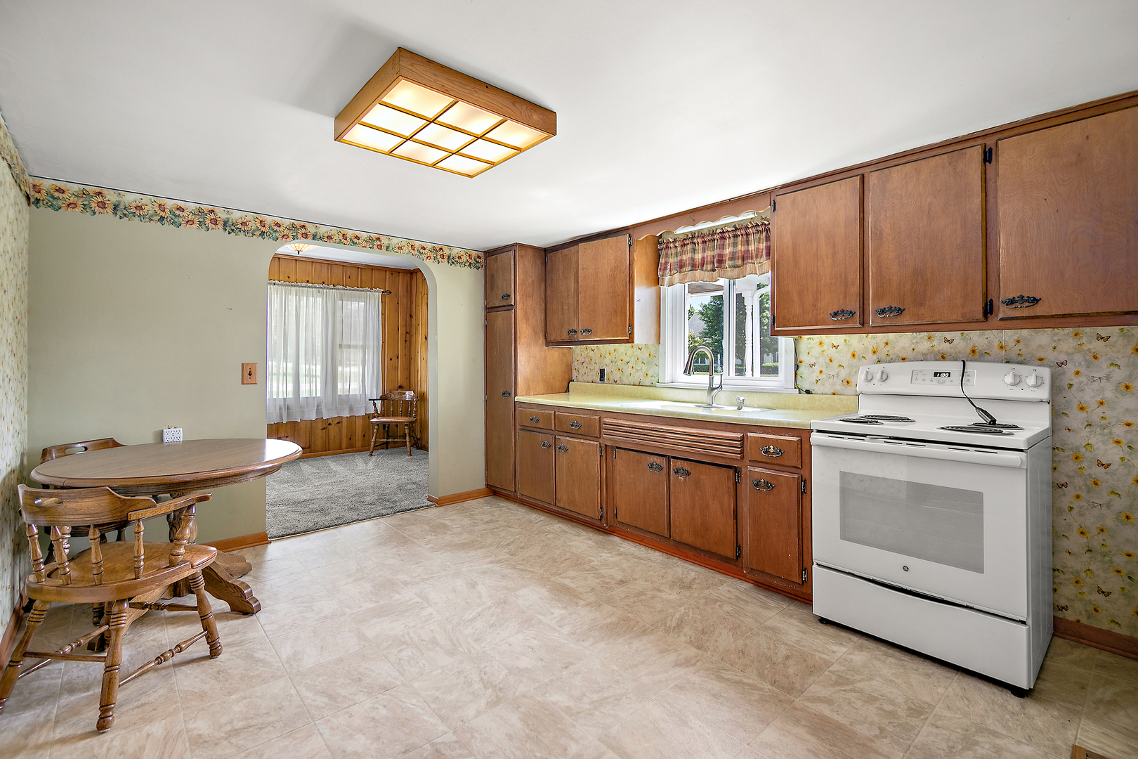 105 N Sixth Street, Ashkum, IL 60911
