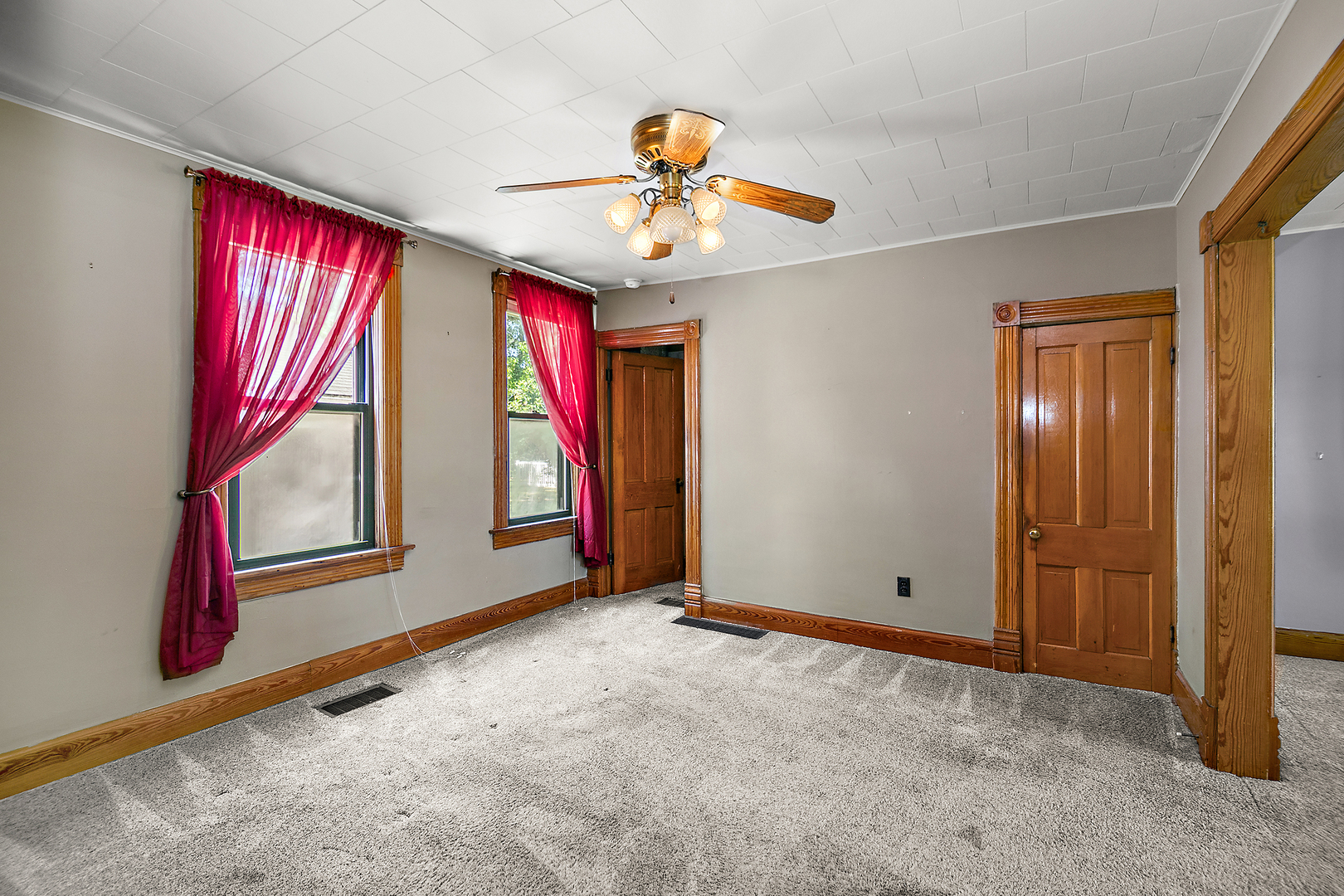 105 N Sixth Street, Ashkum, IL 60911