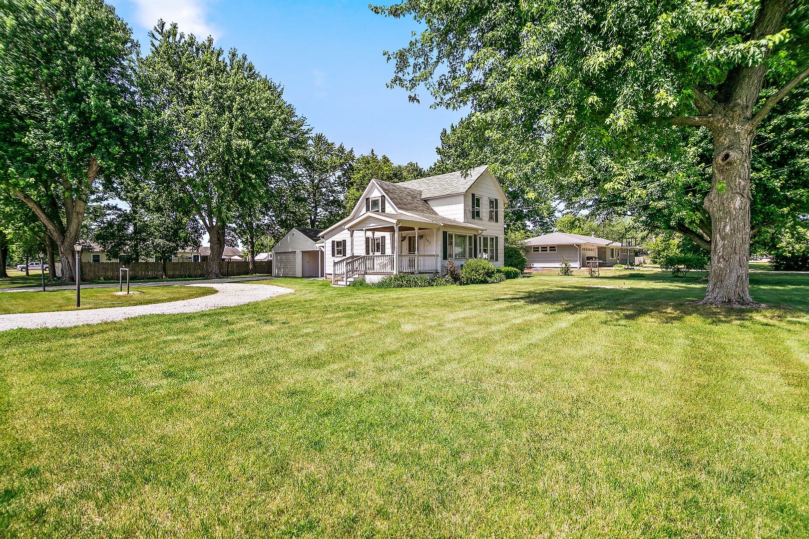 105 N Sixth Street, Ashkum, IL 60911