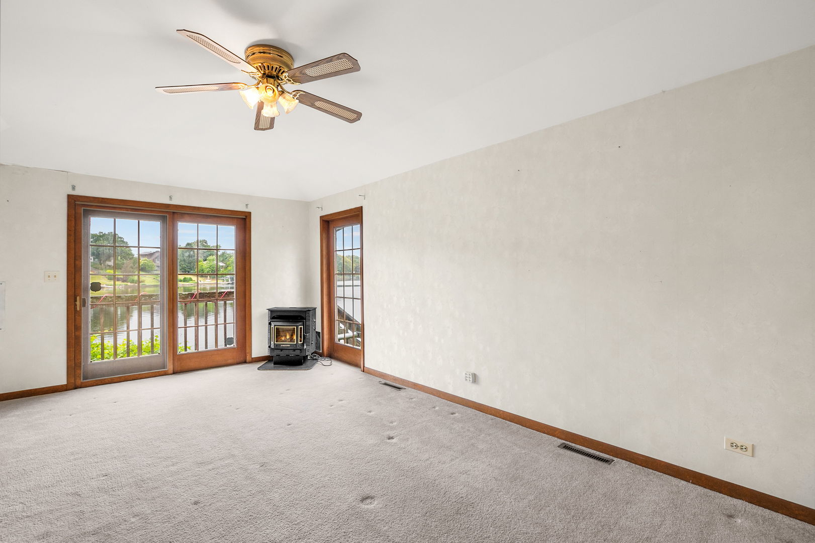 3815 Midway Drive, Island Lake, IL 60042