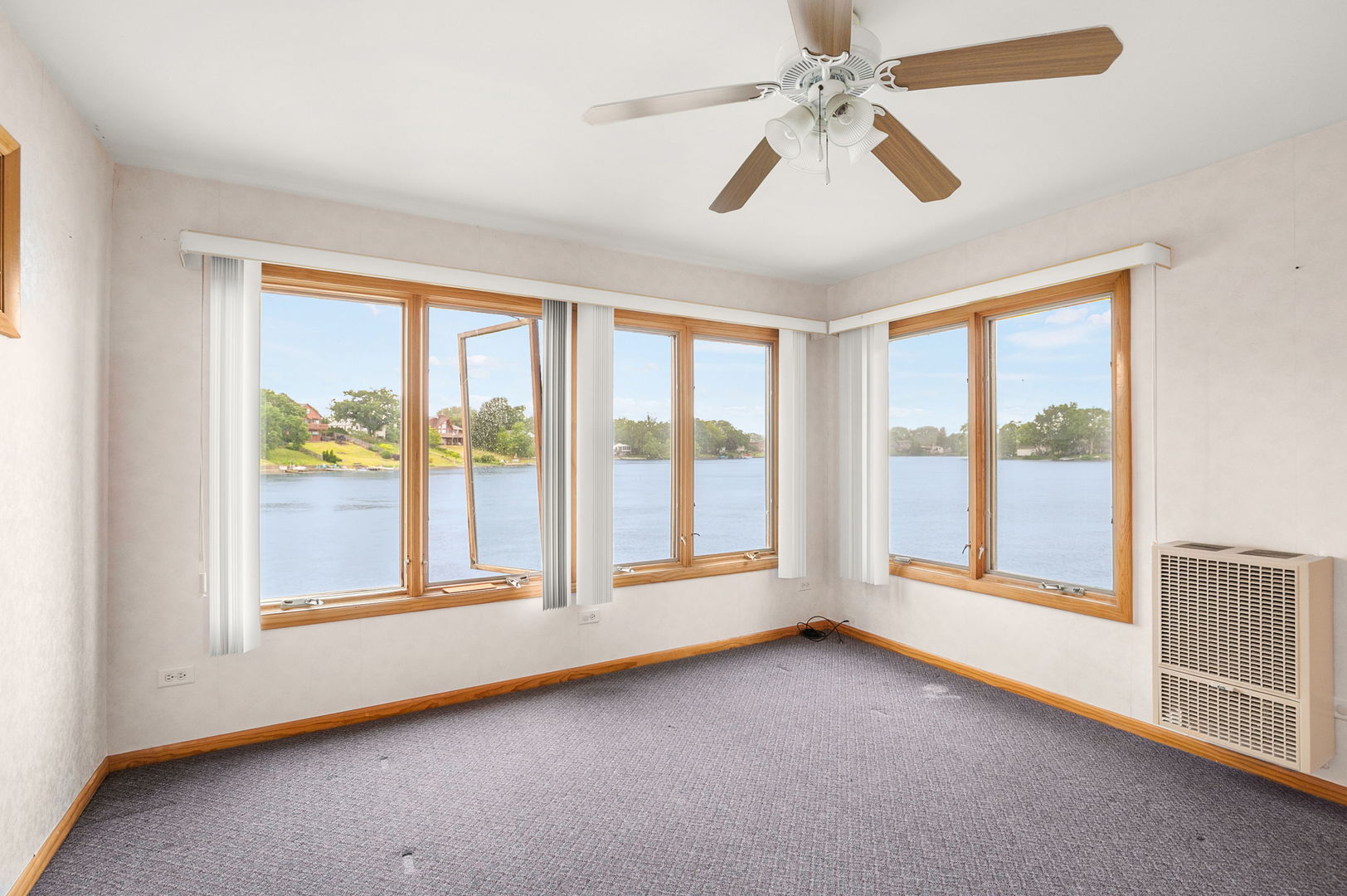 3815 Midway Drive, Island Lake, IL 60042