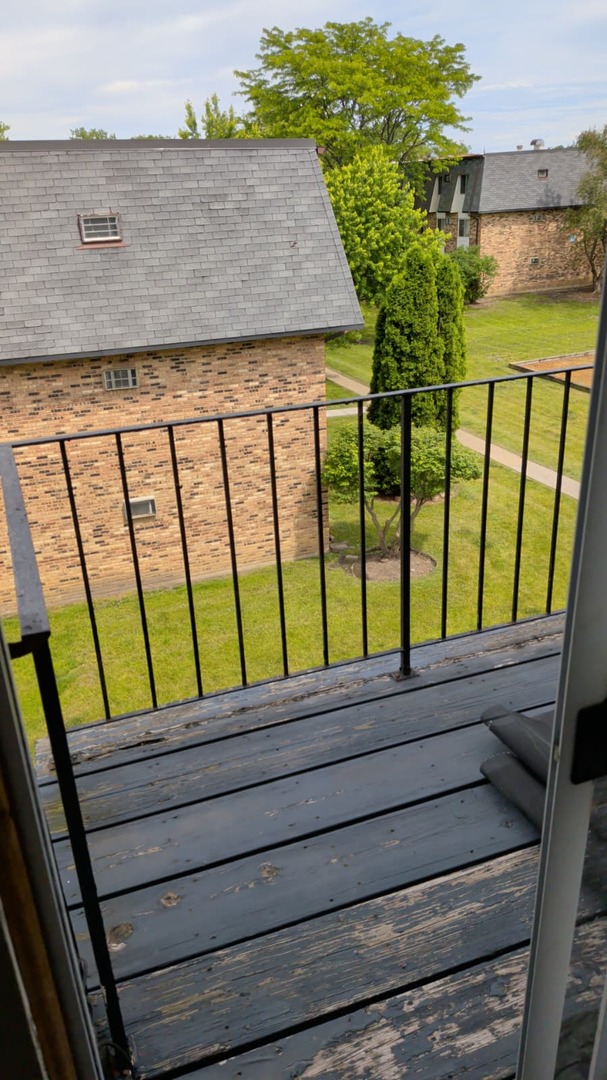 9B E Dundee Quarter Drive #302, Palatine, IL 60074