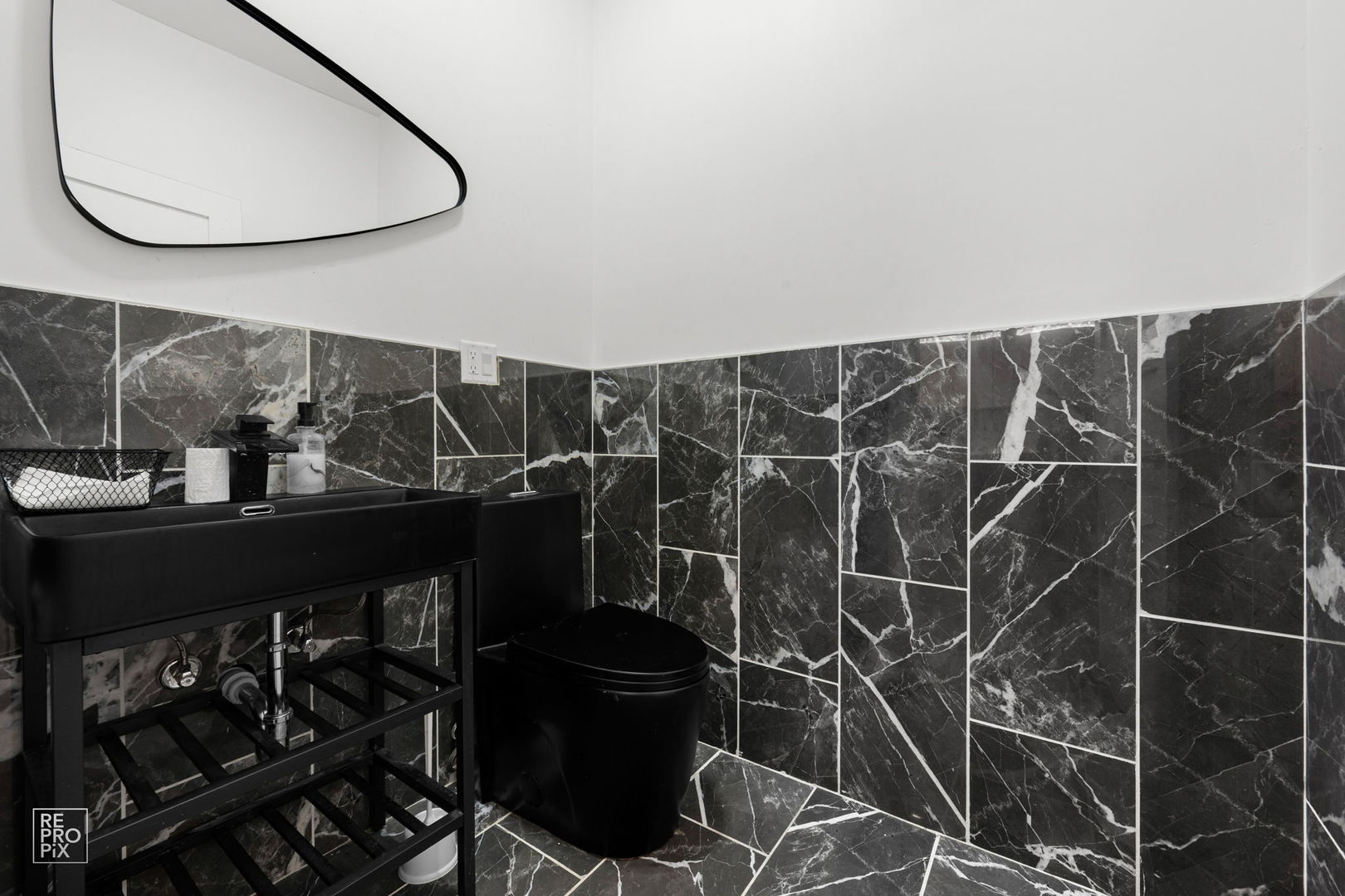 5419 S Michigan Avenue, Chicago, IL 60615
